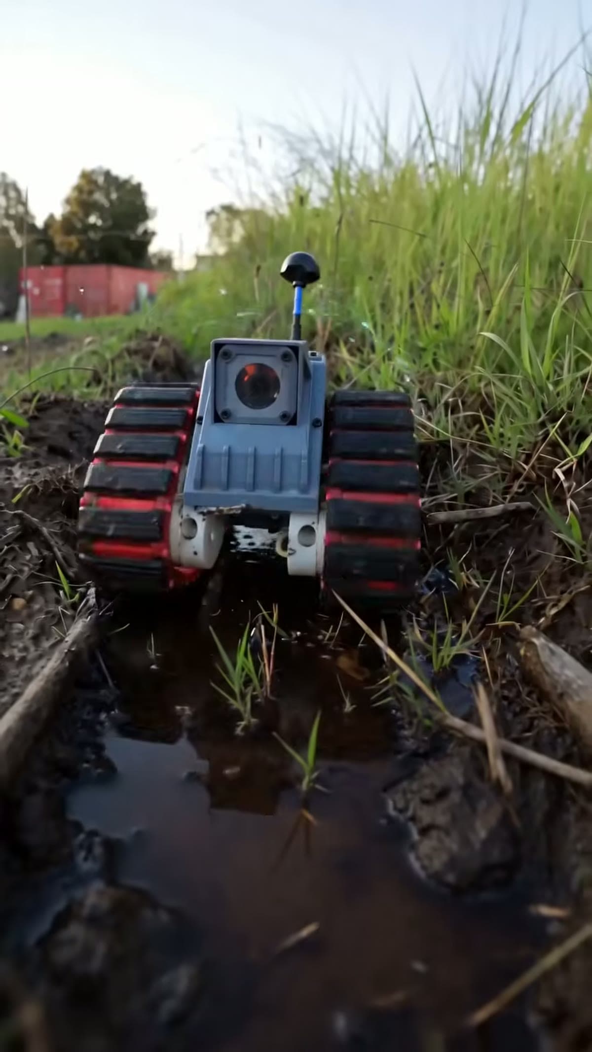 Off-Road 4-Wheel Rover — Mud & Marsh Ready with AI Remote Pilot | Robo Kids - view 2